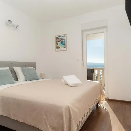 Lejlighed Sunny Hill With Rooftop Pool