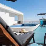 דירה Sunny Hill With Rooftop Pool צלינה