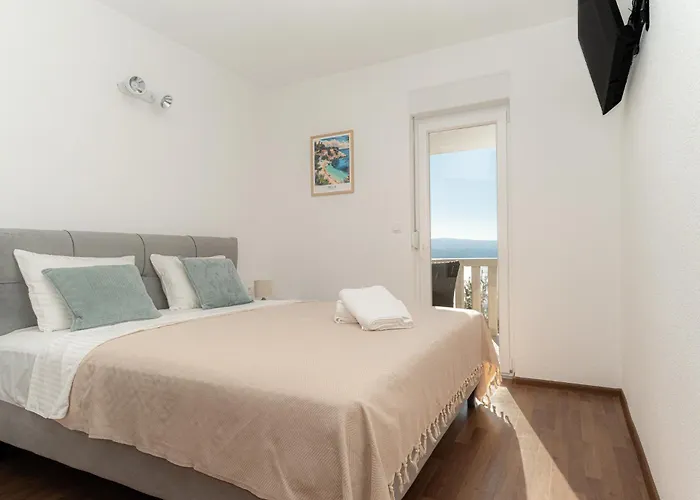 Apartmán Sunny Hill With Rooftop Pool