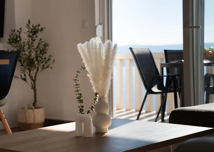 Sunny Hill With Rooftop Pool * Celina