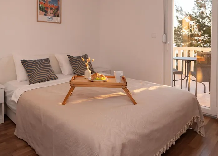 Apartmán Sunny Hill With Rooftop Pool Celina